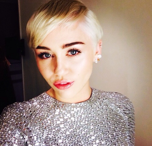 Miley Cyrus & Liam Hemsworth Relationship News Update 2014: Singer ...