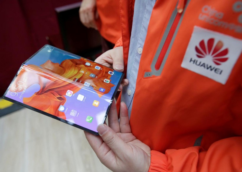 Huawei finally launches its folded smart phone Mate X