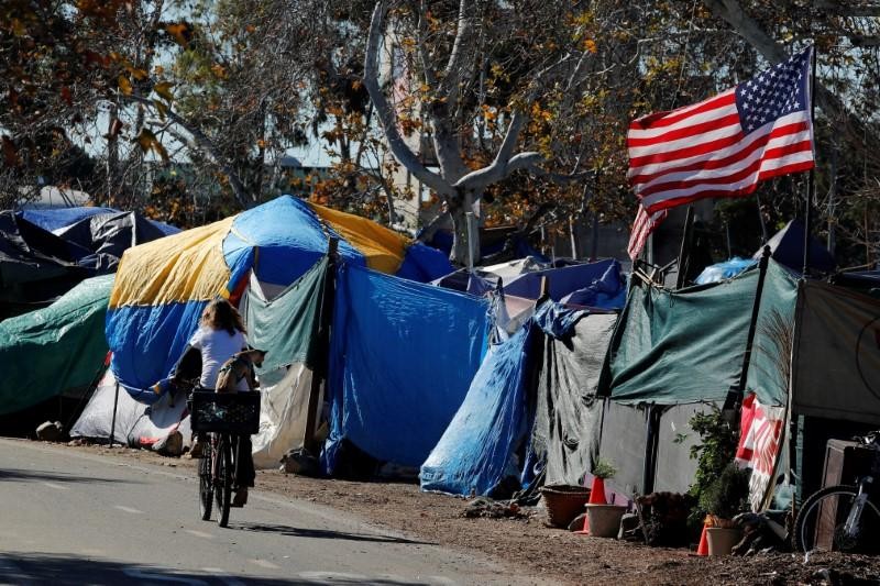 Latino homeless in Los Angeles