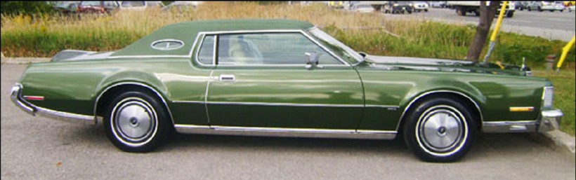 1970s model Lincoln Mark IV 