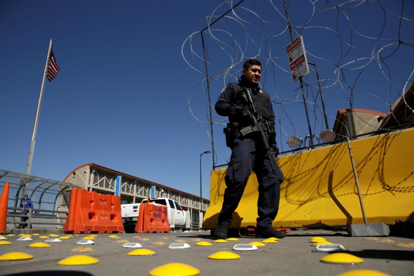 U.S. Border Patrol agent is pictured at the Paso del Norte International Border bridge in Ciudad Juarez