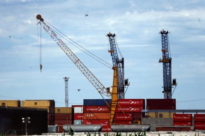 FILE PHOTO: Cranes and containers are seen at the port of Rosario