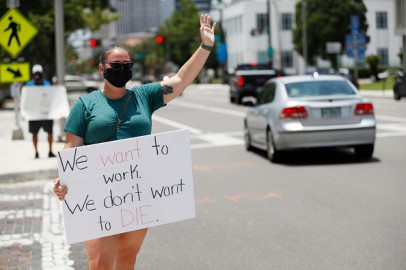 Hillsborough County Florida Teachers Protest Reopening Schools Amid Pandemic