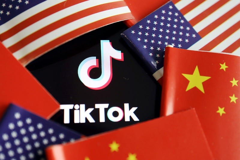 Microsoft Responds Planned Acquisition TikTok After Consulting Trump