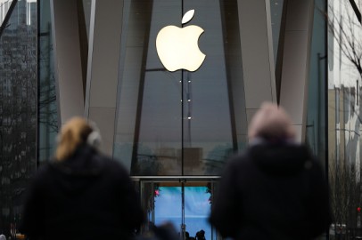 First-Ever Apple Car Could Begin Production in 2024
