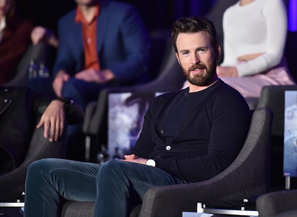 'Captain America' Star Chris Evans Unintentionally Leaks Nude Photo