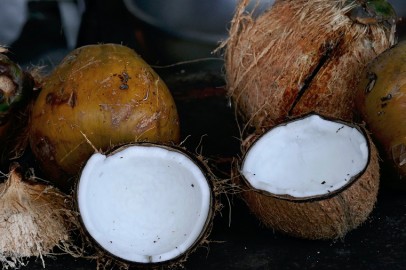 Here's How Coconut Oil Could be a Hair Loss Treatment