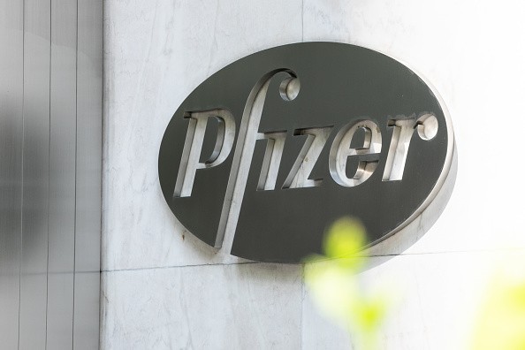 Pfizer COVID-19 Vaccine Up for FDA Scrutiny Following 2 Allergic Reactions in UK
