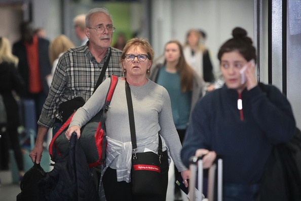 Airport Customs Overwhelmed By Travelers Arriving To US From Europe After Coronavirus Travel Ban