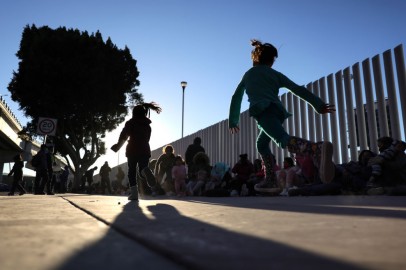 U.S. Near Max Capacity to Hold Migrant Children; Biden Admin Scrutinized Over Reopening Holding Facility