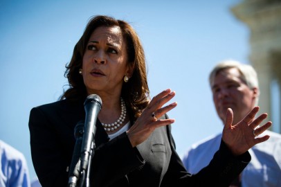 Kamala Harris Remains Mum on Mounting Cuomo Sexual Harassment Allegations
