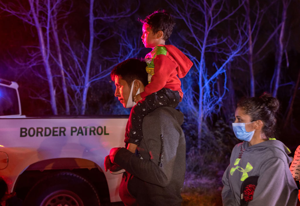 Border Apprehensions Slightly Rise In April As Unaccompanied Minors Drop Cbp Latin Post