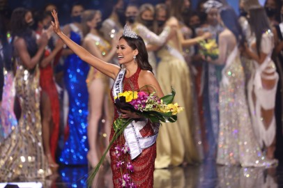 Andrea Meza of Mexico is the 2020 Miss Universe winner.