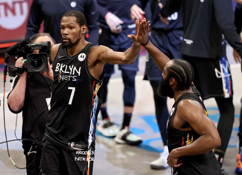 Kevin Durant Carries Brooklyn Nets on a Victory against Bucks, 'Slim