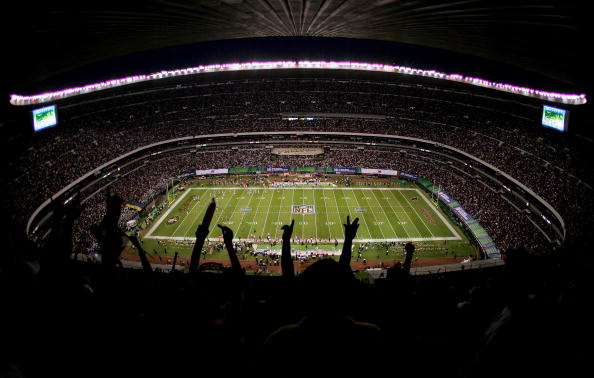 NFL's Sunday Ticket rights: Apple in lead for NFL game broadcasts -  DraftKings Network