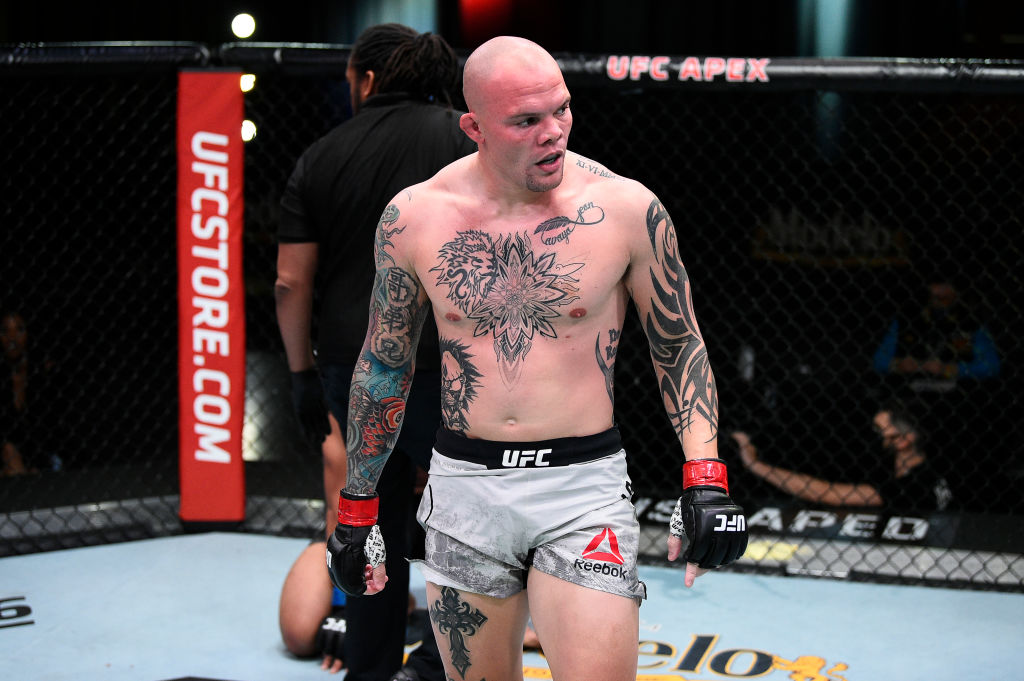 UFC Fighter Anthony Smith Invalidates Conor McGregor's Excuse for Losing Recent Bout