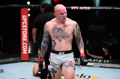 UFC Fighter Anthony Smith Invalidates Connor McGregor's Excuse for Losing Recent Bout