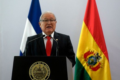 El Salvador to Seek International Help to Locate Ex-President Salvador Sanchez Ceren Wanted on Corruption, Money Laundering Charges