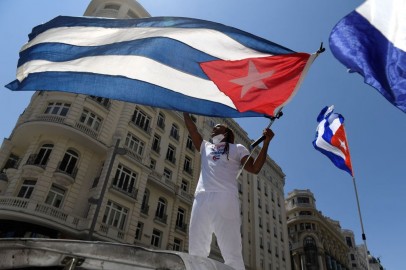 Critics Link Mysterious Death of 5 Cuban Generals to COVID-19 as Cuba Remains Mum on the Cause