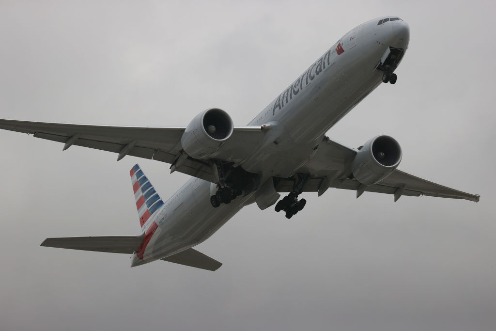 American Airlines Passengers’ Disturbing Fight on a Flight Caught on