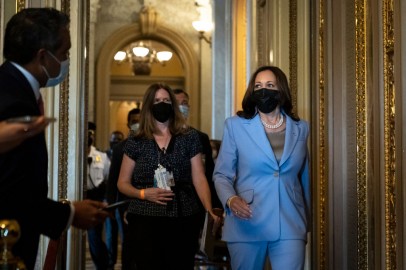 VP Kamala Harris to Talk With Mexico's Presdient Over COVID Vaccines