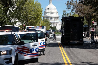 US Capitol Bomber Surrenders: Authorities Forced To Evacuate Cannon, Madison, Jefferson Buildings—He Even Livestreamed on FB! 