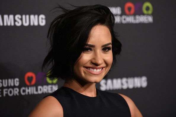 Demi Lovato Admits Sliding Into 'Schitt's Creek' Star Emily Hampshire's DMs, Who Now Confirms She's Pansexual