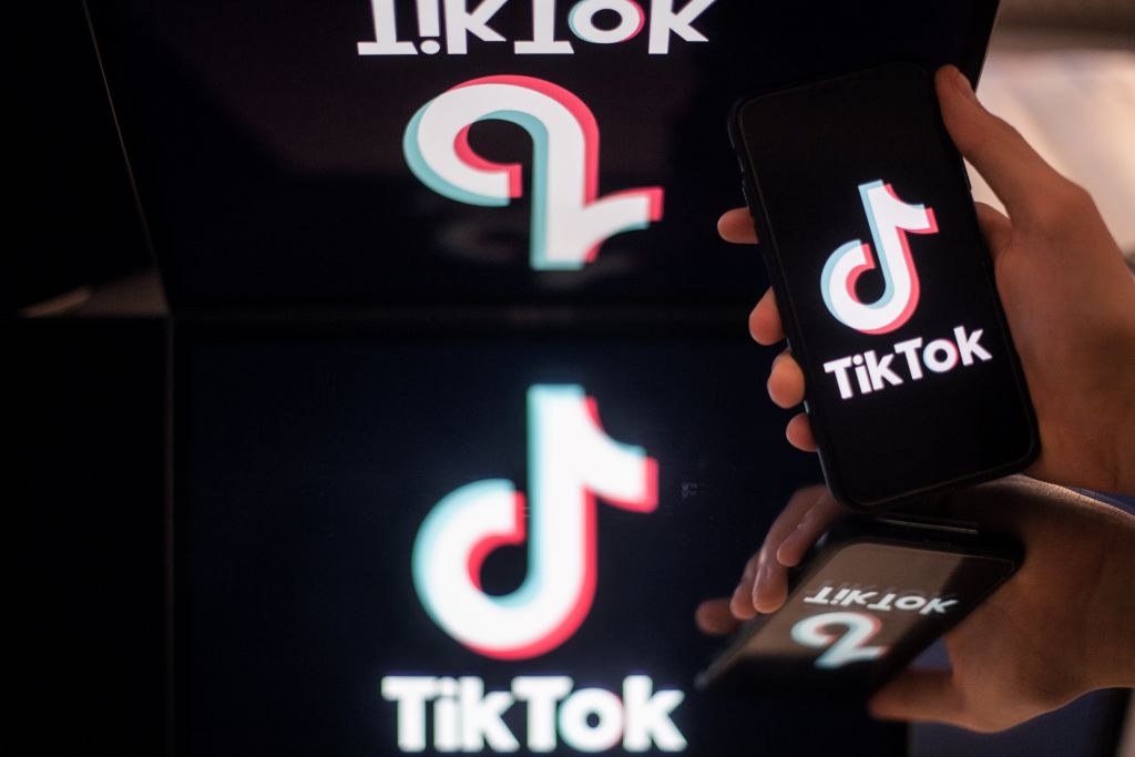 tiktok-overtakes-youtube-gaining-the-top-spot-for-average-watch-time