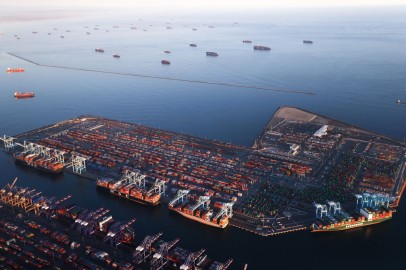 California Ports Face Record-High Backlog of Cargo Ships