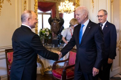 Vladimir Putin Eyes Possible Collaboration With Joe Biden in Energy, Security