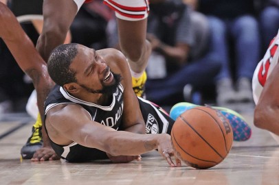 Chicago Bulls Pull Away in Final Minutes Against Brooklyn Nets, Score 42 Points in 4th to Snap Nets' Winning Streak