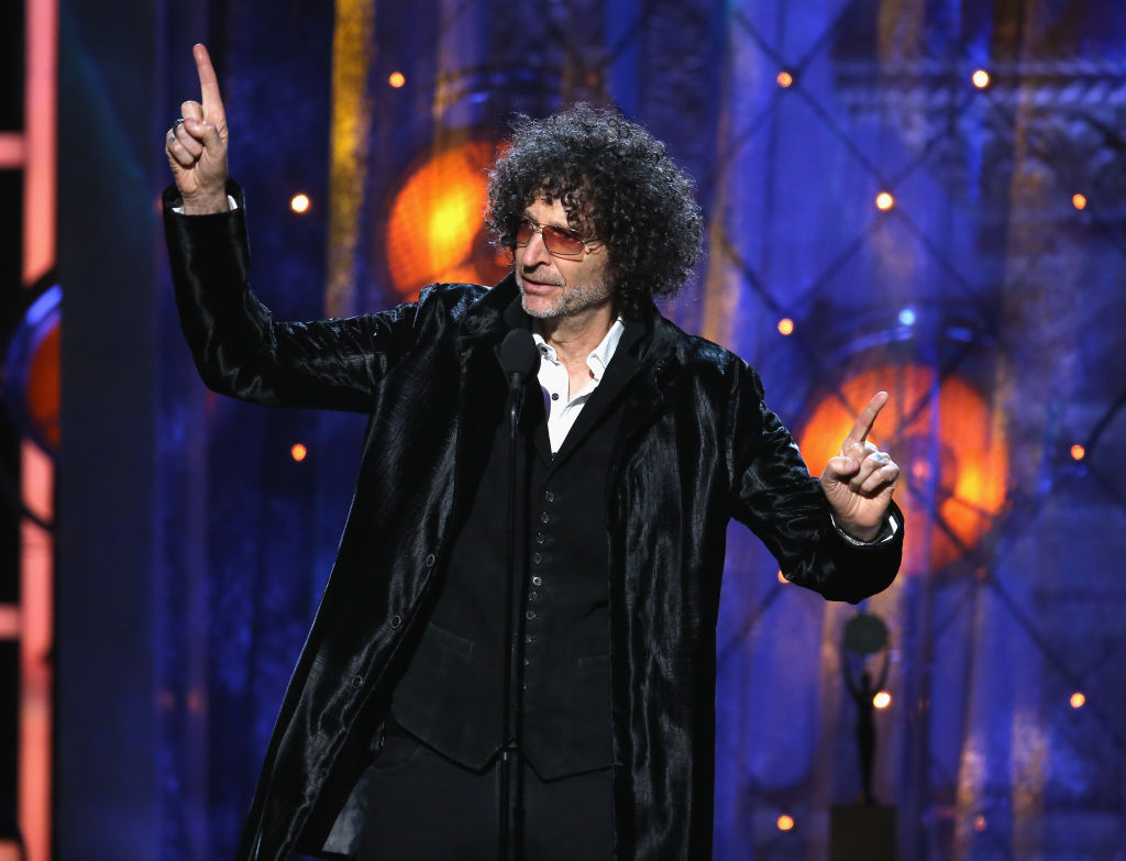 Howard Stern Weighs Running for President Against Donald Trump in 2024