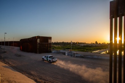 Border Patrol Says 'Potential Terrorist' Caught Illegally Entering Arizona Border From Mexico Is Saudi National, but Saudi Arabia Denies It