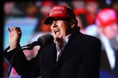 Donald Trump Mocks Joe Biden at Arizona Rally, Mimics the President's Voice: 'I'm Gonna Get Rid of COVID'