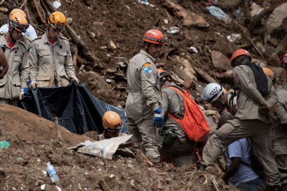 Brazil Mudslide Disaster: Death Toll Climbs to More Than 200 as More Bodies Retrieved in Petropolis
