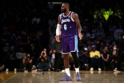 Lakers to Trade LeBron James? Shaquille O'Neal Issues Stark Warning to Los Angeles Team