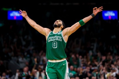 Jayson Tatum Spoils Kevin Durant's 25K Club Party, Shares Perfect Reaction to 54-Point Outburst for Celtics vs. Nets