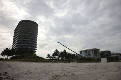 Florida Lawmakers Fail to Pass Condo Reform Bill After Deadly Surfside Condo Collapse