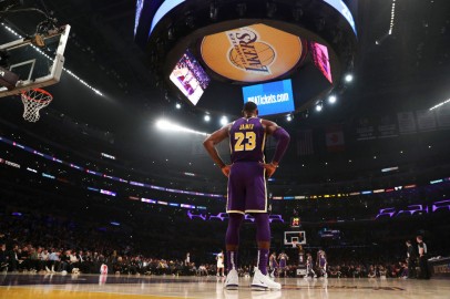 LeBron James Net Worth: How Rich Is the Los Angeles Lakers Superstar?