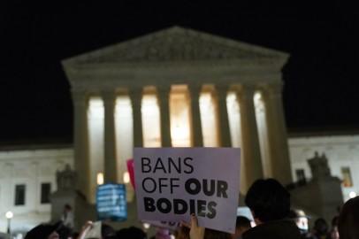 Supreme Court to Overturn Roe v. Wade Abortion Law, a Leaked Draft Opinion Shows