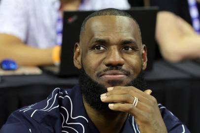 Lakers Star LeBron James Accused of Stalking an Instagram Model Who Threatens to Expose His DMs