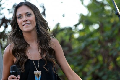Jana Kramer Pays for Child Support After Mike Caussin Cheated On Her 