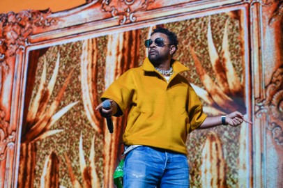 Shaggy Net Worth 2022: How Rich Is the Jamaican-American Singer Right Now?