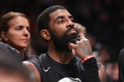 Kyrie Irving Promotes Antisemitic Film, Gets Backlash From NBA Fans and Jewish Groups