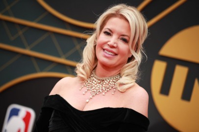 Lakers Owner Jeanie Buss Is Engaged! Who Is Her Lucky Fiancé?  