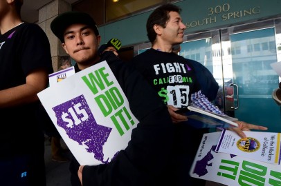 US Minimum Wage 2023: How Much Increase Will There Be in Arizona, Florida, New Mexico?  