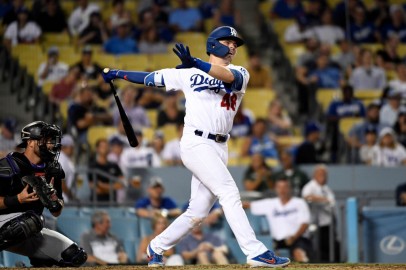 Gavin Lux Injury: Los Angeles Dodgers Infielder to Miss 2023 Season Due To Torn ACL