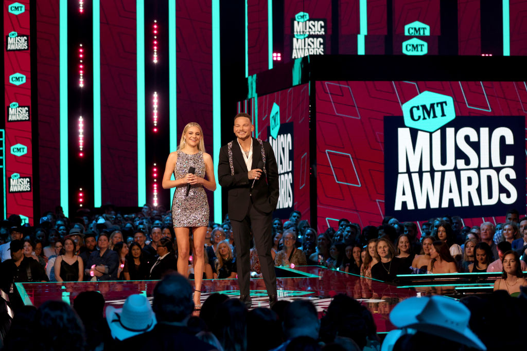 Cmt Awards Show 2025 November 8th Toma Fanchette