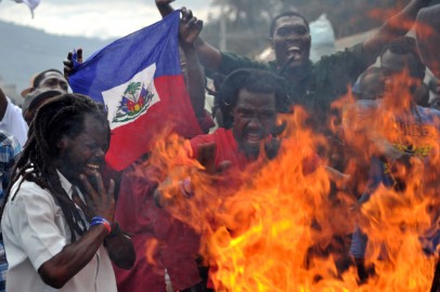 Haiti: Angry Mob Beats Up and Burns 13 Suspected Gang Members to Death