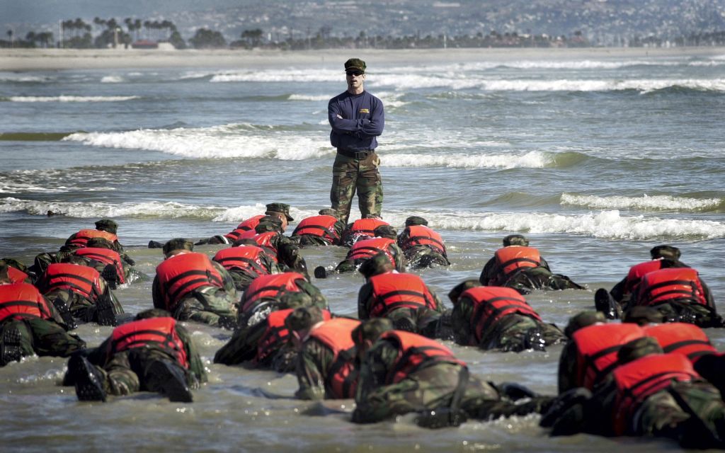 US Navy Seal Brutal 'Hell Week' Training Plagued by Masive Problems in Medical Care, Probe Shows